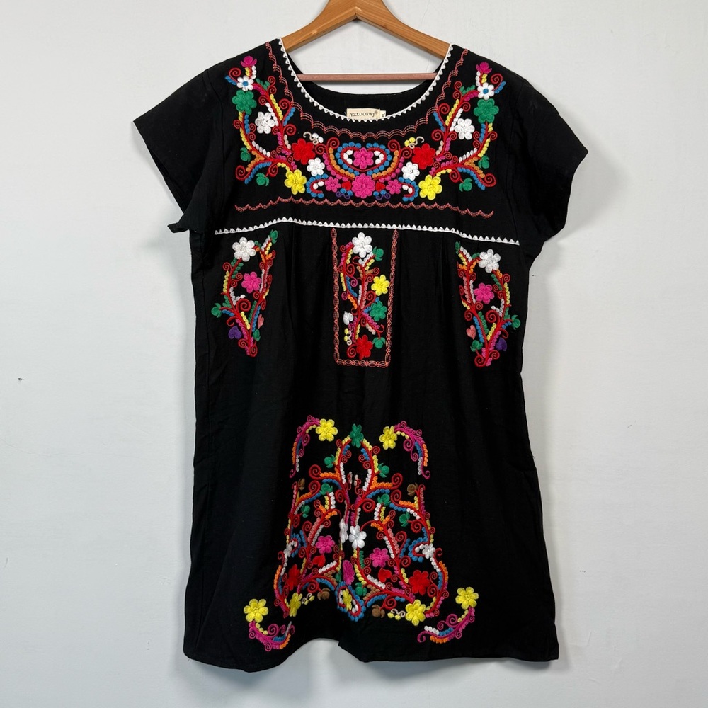 Colorful Embroidered Black Shift Dress, Size XL, Excellent Condition!